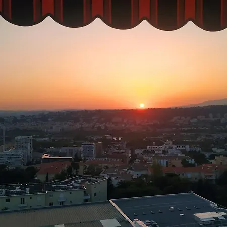 Апартаменты Vue Et Montagne Panoramique *